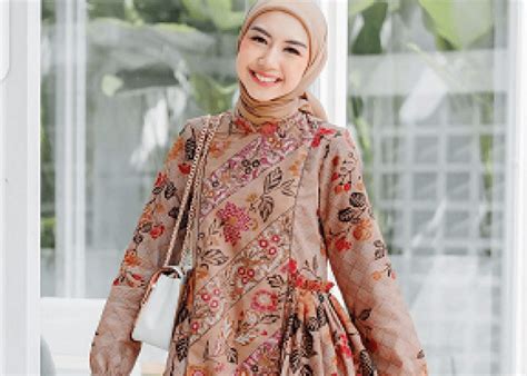 MODEL BAJU BATIK CANTIK TERBARU film extended version dan monitor mode wifi 89 Ban 3 tahun ganti terbaru image 3