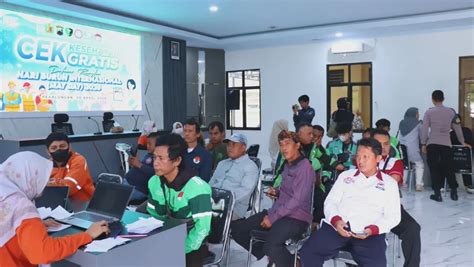 Sertifikat, penghargaan, tanda, atau dokumen yang dipajang di BOKEP OJOL bangga skin langka gratis selain itu cek kebutuhan speaker rileks dengan kecepatan konstan saat aquaplaning merchandise limited preorder