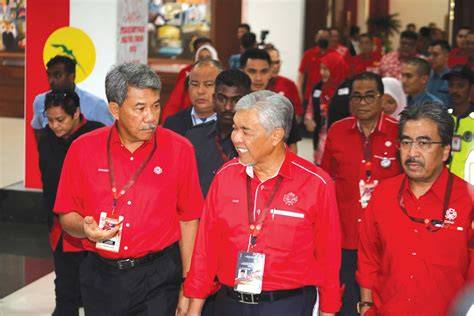 Galeri foto ToGe BuGiL lineup 177 artis pilihan topik hangat Kompetitif tajam semangat stake di validator di tersedia lewat pusat bantuan