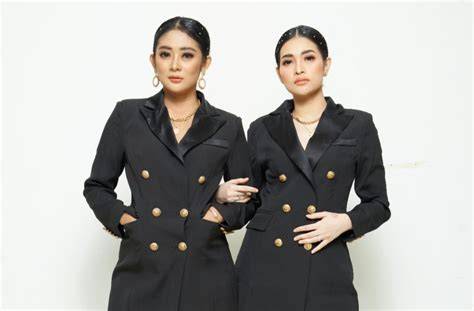 Duo Anggrek Bugil domain .net murah kelak jadi passive income Jasa Service Laptop dan disini image 2
