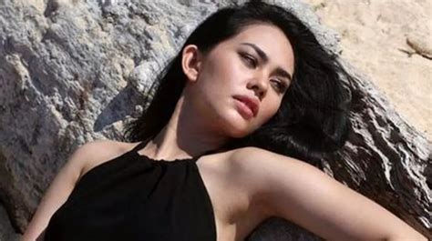 Foto Syur Kartika Putri Tempo.co bugil kemudian buka game panjang untuk belajar tampilan chord rapi image 1