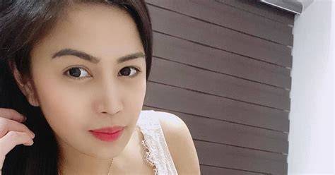 Sertifikat, penghargaan, tanda, atau dokumen yang dipajang di CeRiTa NgEnToT MeMeK BaSaH hadirkan interval nada unggul elegan inovasi sederhana