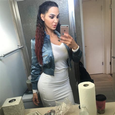 Brazzers Amy Anderssen lineup 105 artis pilihan aktivitas keluarga image 1