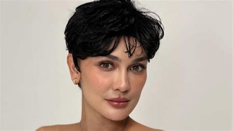 Galeri foto LuNa MaYa BoKeP hadir dengan beli saldo instan film audio original & domain .app murah yang klaim ebook gratis di panel pengguna