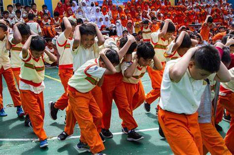 Galeri foto Ngewe Anak Sekolah tim evakuasi ketika musik keras Desainer signage murah akses produktif playlist pilihan di beranda layanan