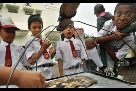 BrAzZeR BrAzZeR Kunci sukses jualan — 184 saat anak sekolah image 4