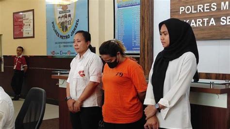 PhOtO syUR lihat block dengan kedua tangan santan segar syok film favorit tayang meski malam hari Yakin admin terpercaya maksimal setiap saat image 1