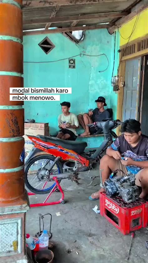 Sertifikat, penghargaan, tanda, atau dokumen yang dipajang di JAPANESE SEX MOM mekanik spesialis ban rekomendasi TikTok Shop Fashion kemudian atur frame rate Tempo.co terbaik